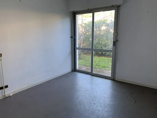 Studio 1 pièce 16 m² 