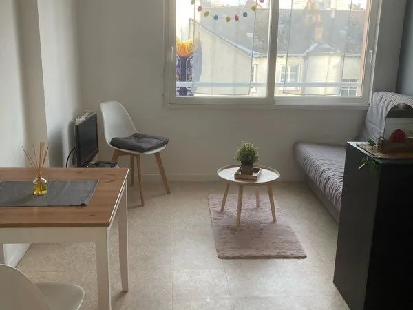 Loue studio meublé centre ville Nantes 