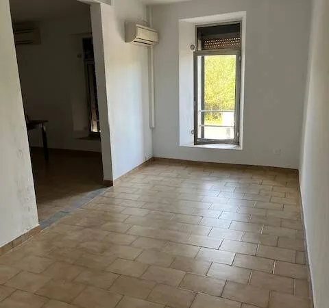 Studio 1 pièce 32 m² 
