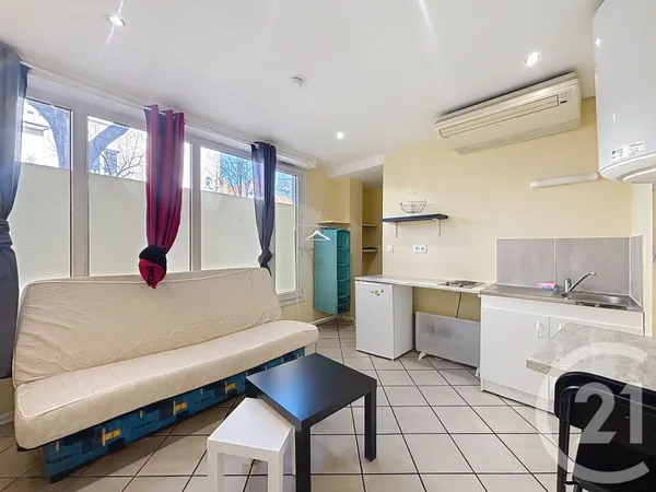 Appartement 1 pièce 16 m² 