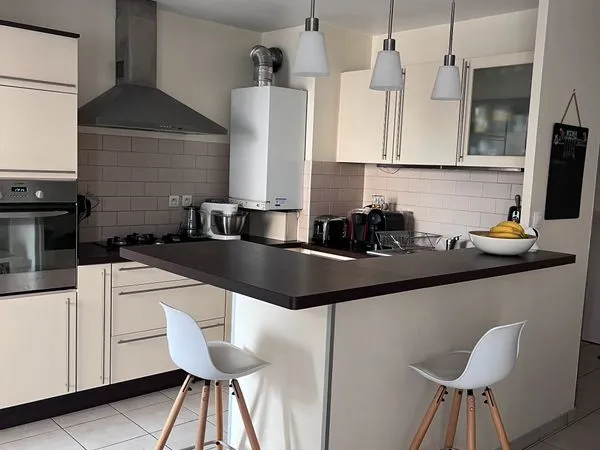 Appartement lumineux à louer - T3 secteur flachet/cusset - garage disponible 