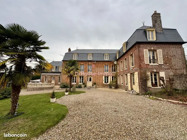 Maison 11 pièces 390 m² 