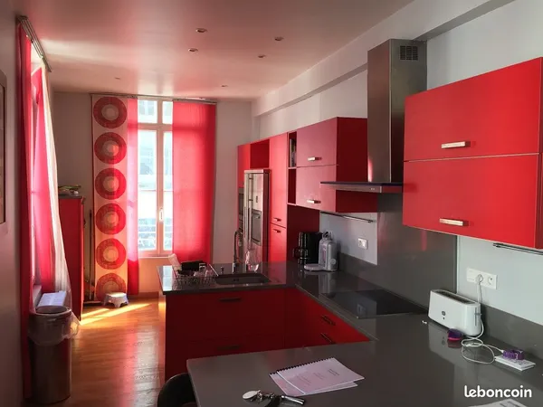 Loue Quadruplex de caractère, hypercentre 