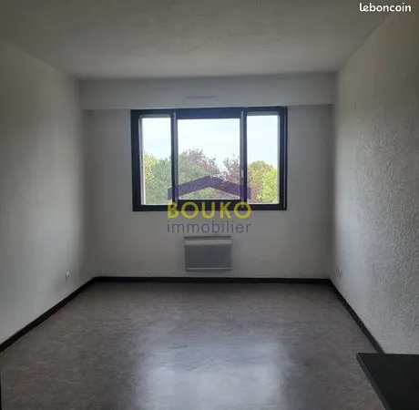 Studio 1 pièce 19 m² 