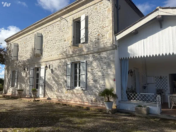 Maison 10 pièces 280 m² 