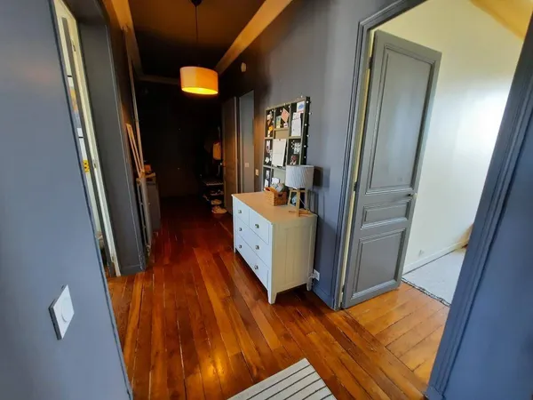Appartement 4 pièces 93 m² 