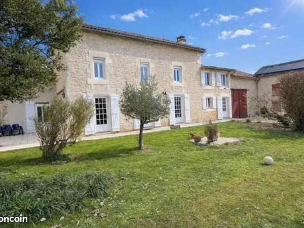 Maison 10 pièces 206 m² 