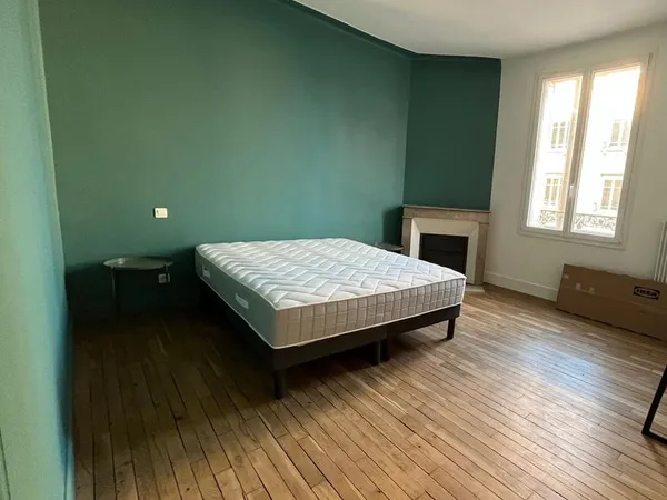 Appartement 75 m² refait à neuf - 2 chambres - Meublé - A louer 