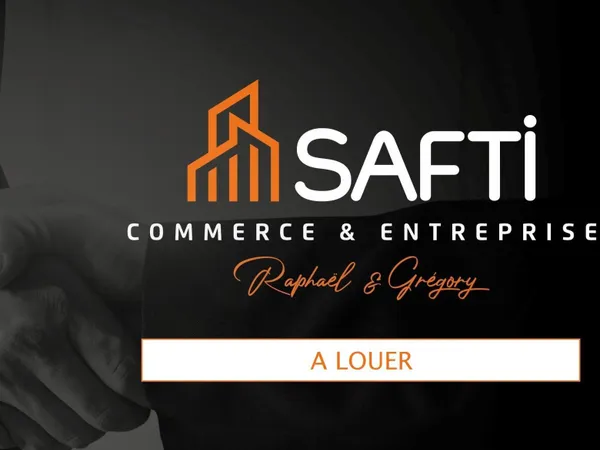 Local professionnel 62m² traversant - Port Fréjus 