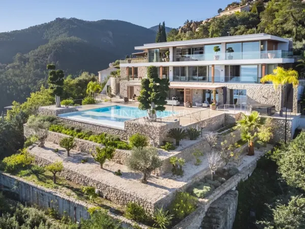 Exceptionnelle Villa à vendre Théoule Sur Mer vue mer avec pisci 