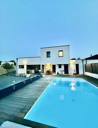 Villa 8 pièces 180 m² 