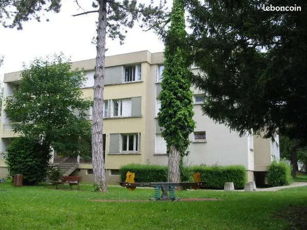 Appartement 4 pièces 84 m² 