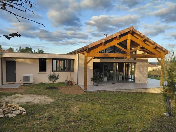 Maison de plain-pied 4 pièces 140 m² 