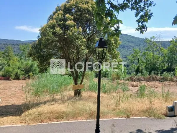 Terrain 831 m² Les Cluses 