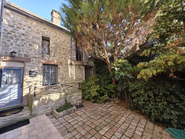 Maison 10 pièces 250 m² 