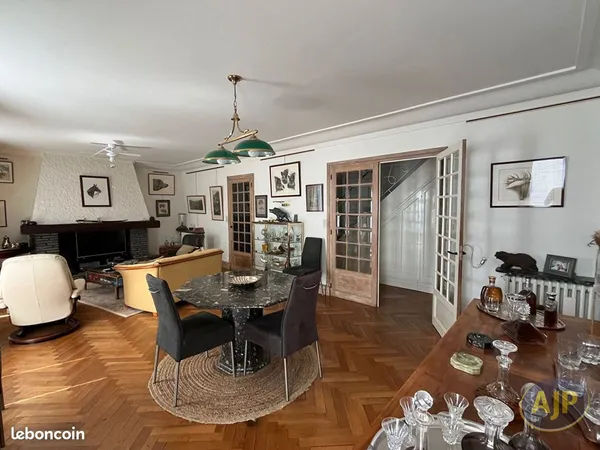 Duplex 5 pièces 118 m² 