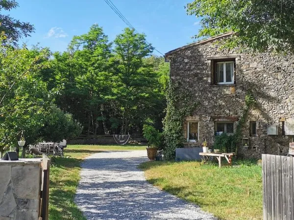 Mas cévenol en pierre de 180 m2 + camping en bord de rivière 