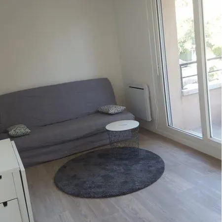 À louer studio 21 m2 IGNY 