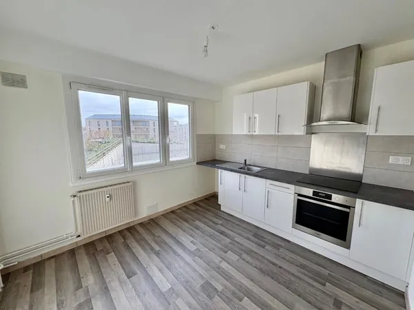 APPARTEMENT T1 A LOUER A ROANNE - CENTRE VILLE 