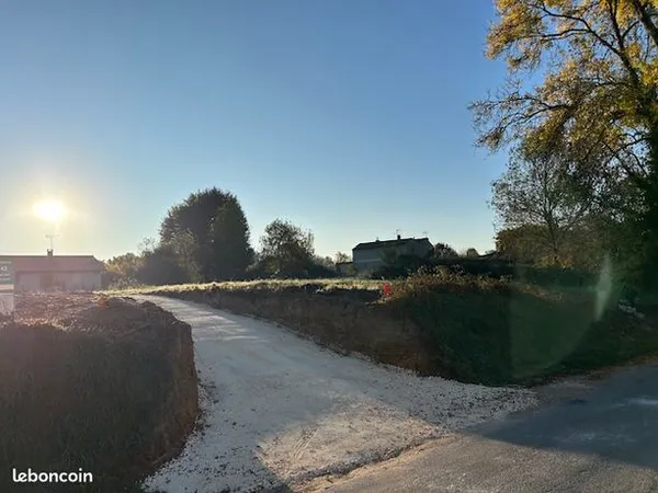 Terrain 899 m² 