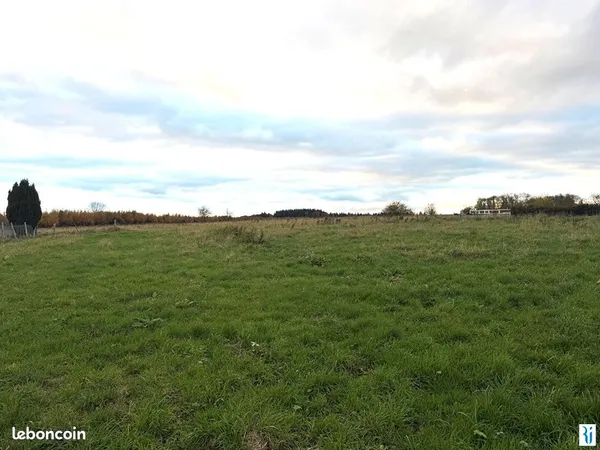 Terrain 1360 m² MONTVILLE 