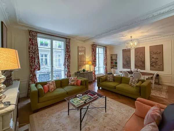 Appartement 5 pièces 121 m² 