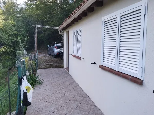 IMMOBILIARE MENTONE TERRENO PER HOBBY CON COSTRUZIONE 