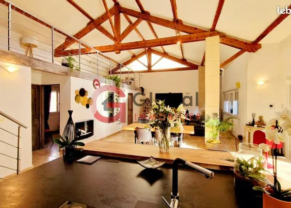 Maison 5 pièces 191 m² 