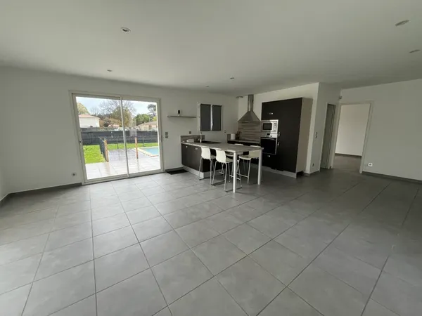 Maison 4 pièces 109 m² 
