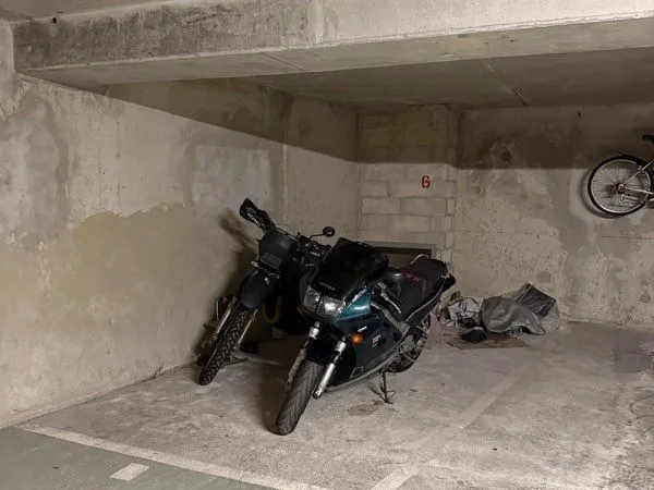 Parking - 15eme 