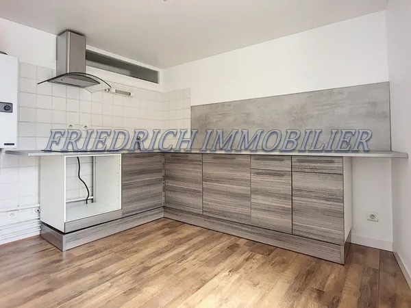Appartement F4 en centre ville-COMMERCY 