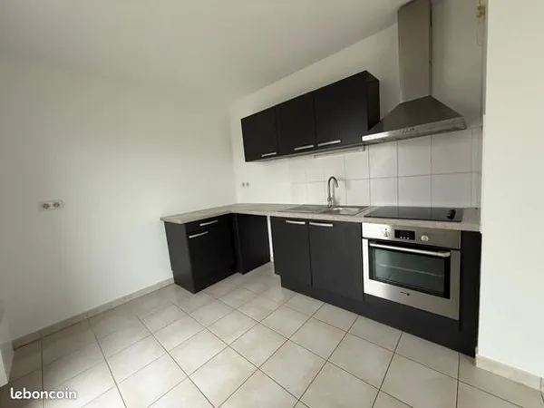 Appartement 4 pièces 77 m² 