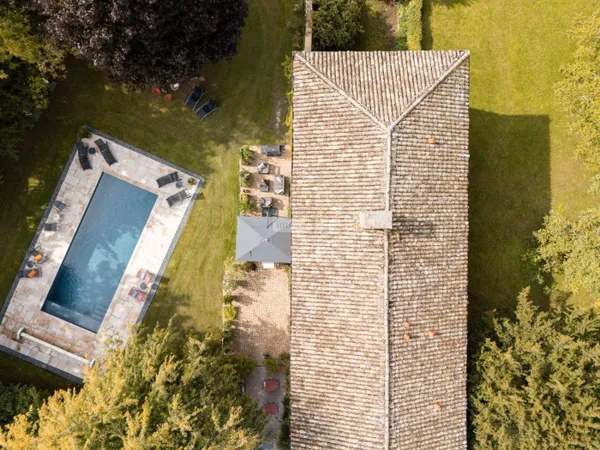 Maison Vente Charnay-lès-Mâcon 6p 252m² 929000€