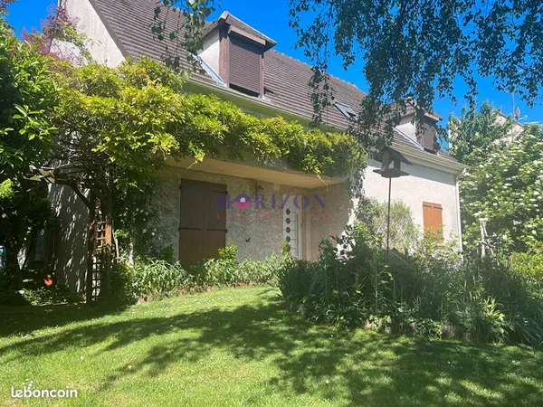Propriété 8 pièces 165 m² 