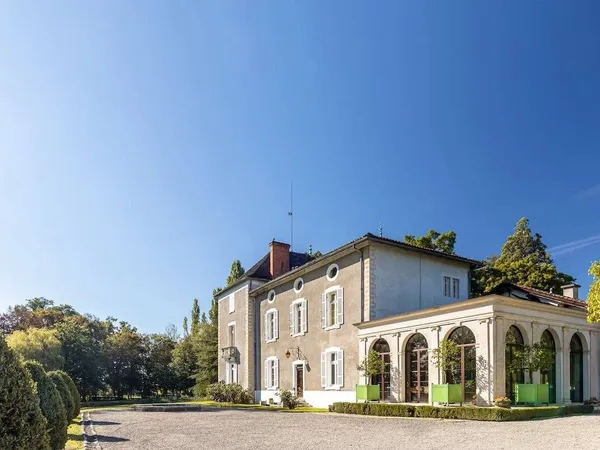 Maison 14 pièces 750 m² 