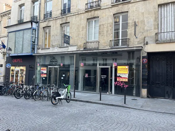 Boutique 282 m² 