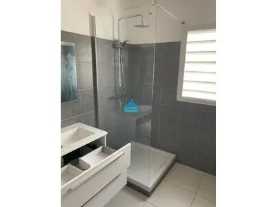 VILLA JUMELEE TYPE 3 bis de 70.34 m2 A L'ANSE A L'ANE 