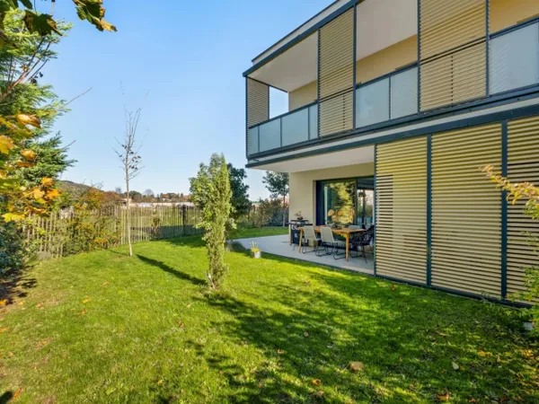 Duplex de 120m2 - 180m2 de jardin - 2 places de stationnement - 