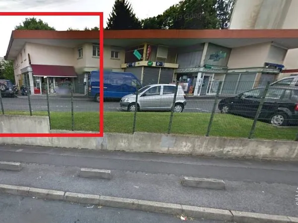 Local commercial 1 pièce 120 m² 
