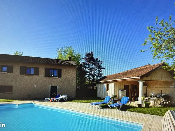 Maison 6 pièces 220 m² 