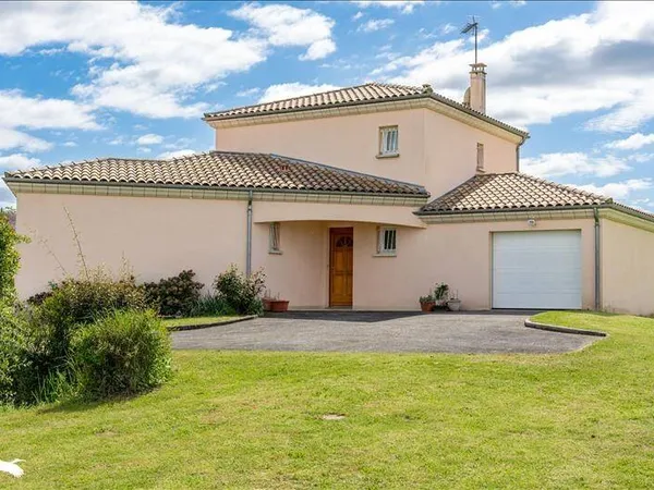 Maison 5 pièces 145 m² 