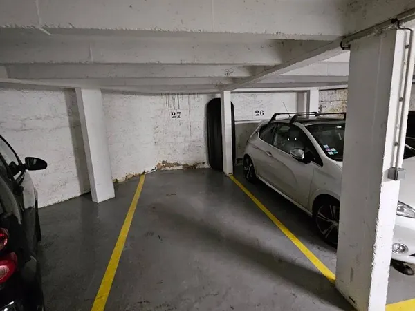 Loue parking 