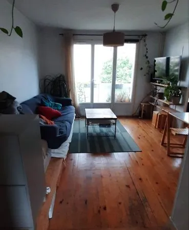 Chambre dans colocation filles 
