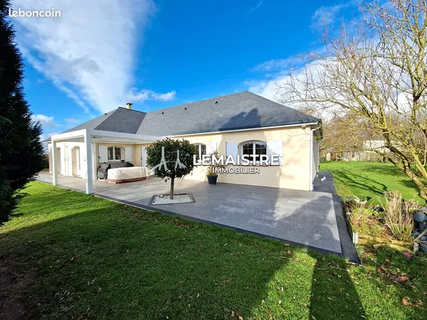 Maison 5 pièces 153 m² 