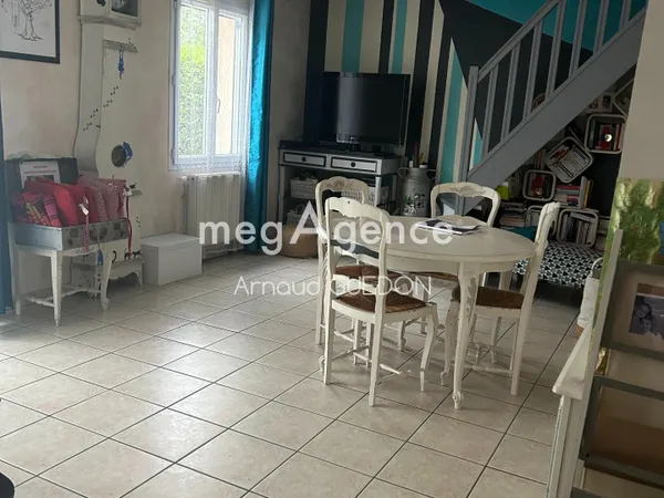 Maison familiale de 117 m² - Quartier calme à La Flèche 