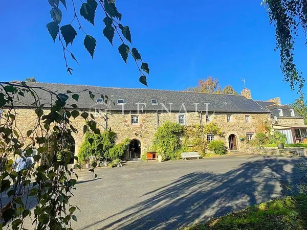 Demeure 17 pièces 648 m² 