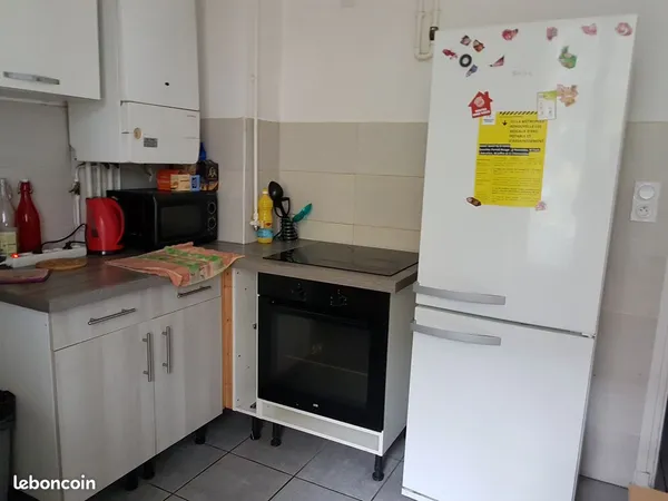 Loue chambre proche campus 