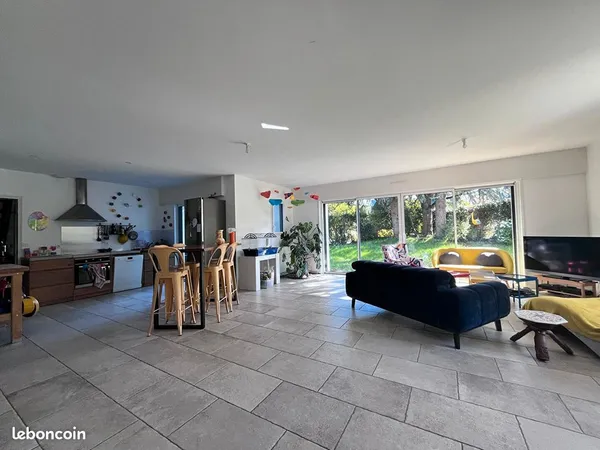 Maison 5 pièces 158 m² 