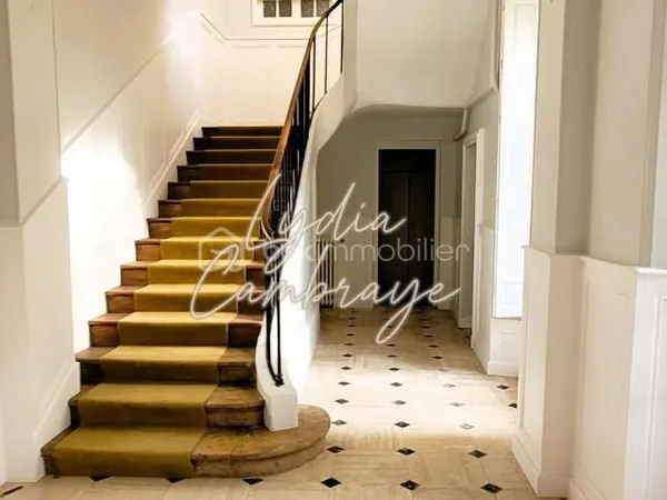 Hotel particulier 14 pièces 440 m² 