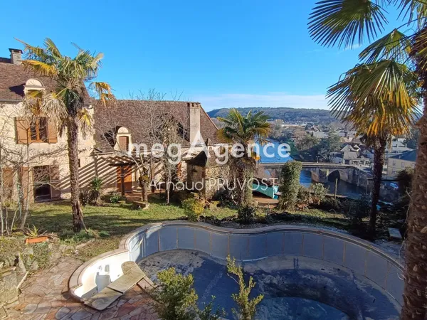 Maison 5 pièces 145 m² 